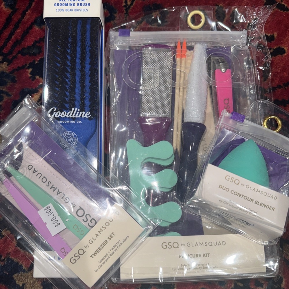 GSQ By Glamsquad Pedicure Kit, Hairbrush,‎ Tweezer Set, & Contour Blender Bundle